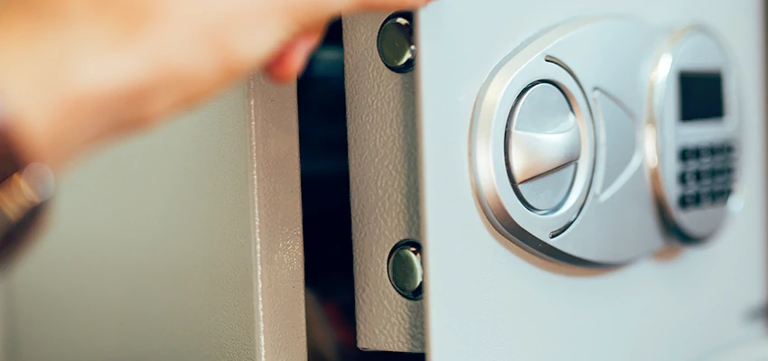 Fingerprint Safe Openers in Stanton, CA